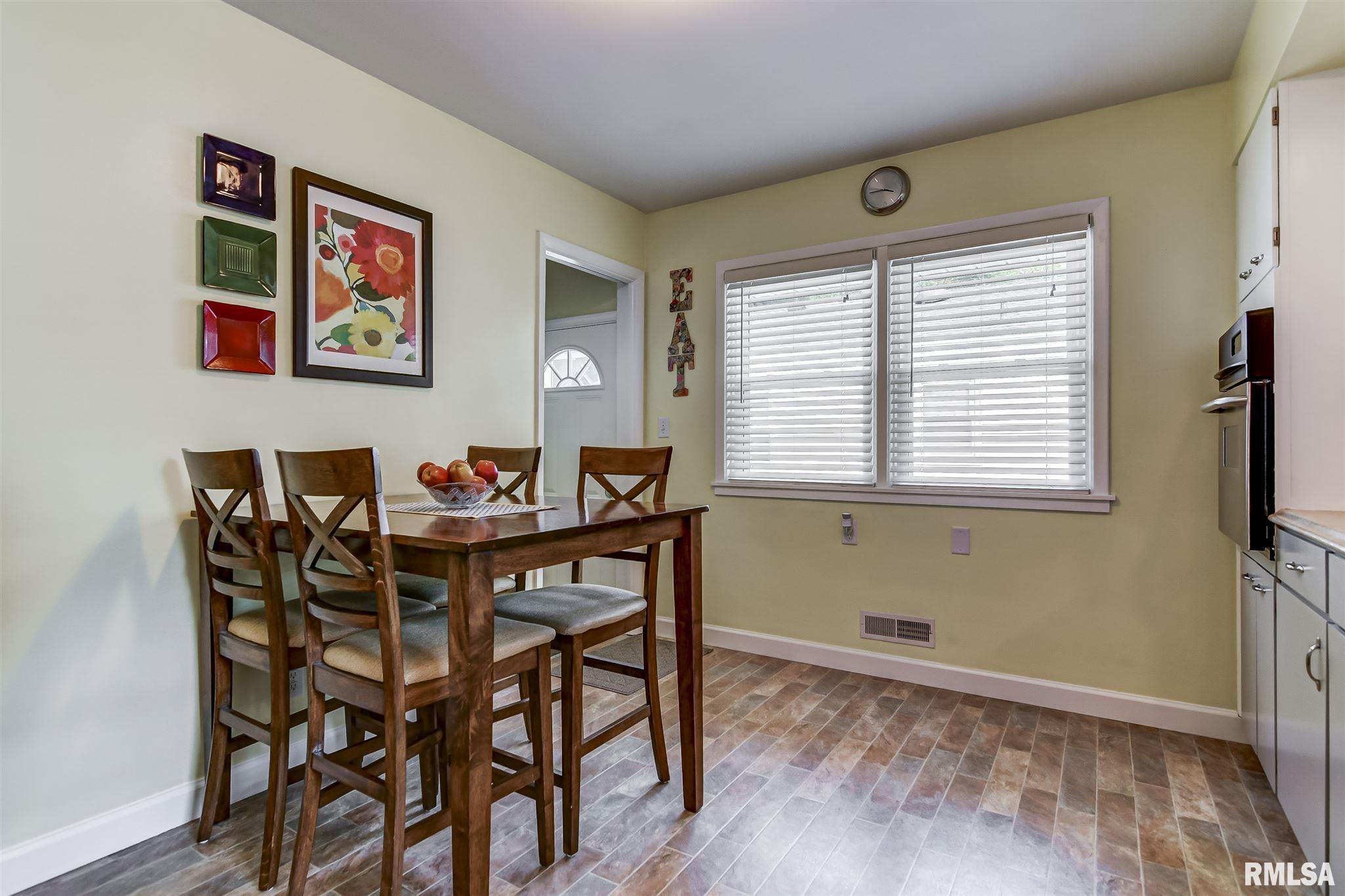 1824 Grant Street Springfield, IL 62703 - Photo 11 of 35