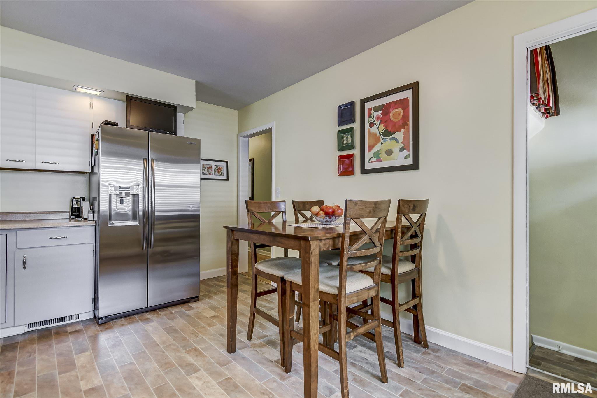 1824 Grant Street Springfield, IL 62703 - Photo 9 of 35