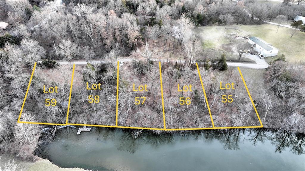 Timberlake Drive Excelsior Springs, MO 64024 - Photo 2 of 32