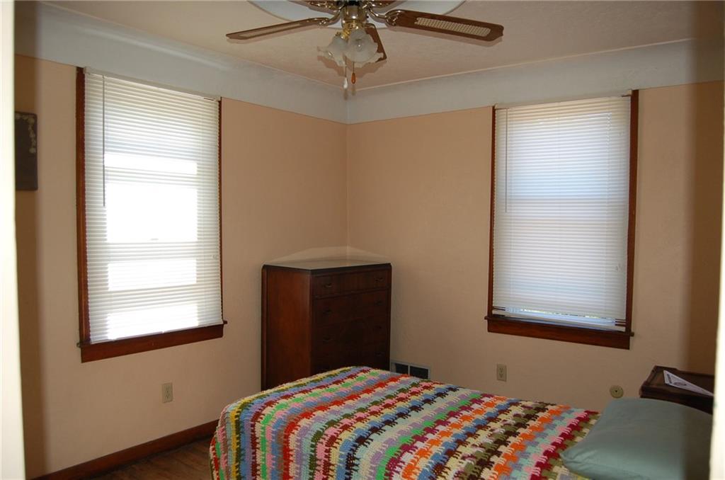 207 McMichael Road Carnegie, PA 15106 - Photo 16 of 18 Gallery Image 16