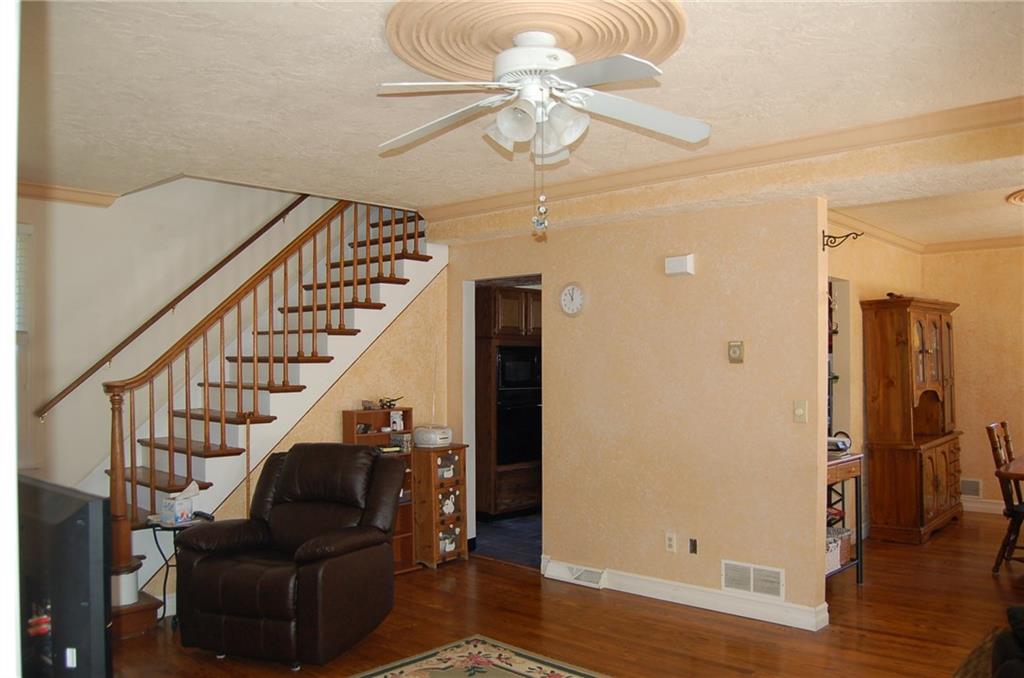 207 McMichael Road Carnegie, PA 15106 - Photo 10 of 18 Gallery Image 10