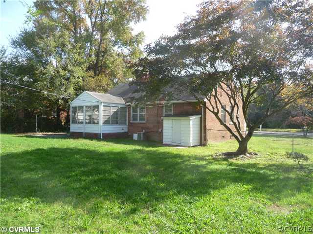 7704 Three Chopt Road Henrico, VA 23229 - Photo 12 of 12 Exterior Back