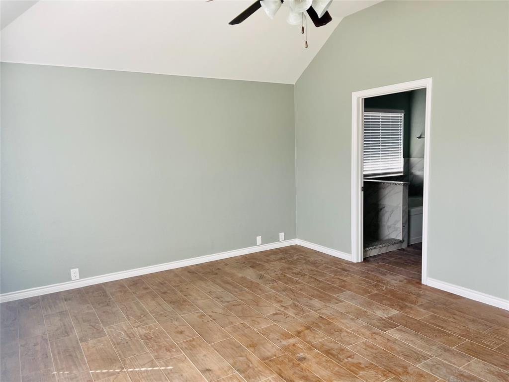 548 Kerry Street Crowley, TX 76036 - Photo 25 of 35