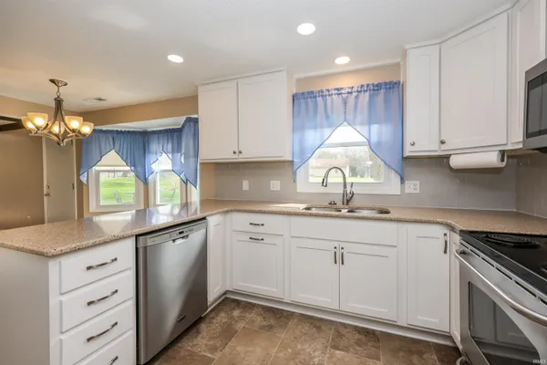 $1,950 | 7104 Tanbark Lane, Fort Wayne, IN 46835