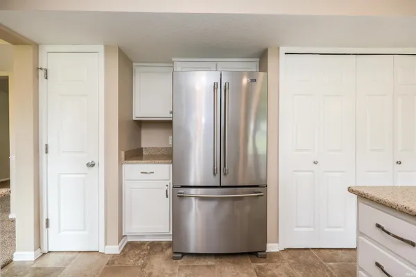 $1,950 | 7104 Tanbark Lane, Fort Wayne, IN 46835