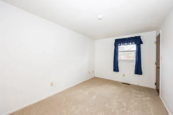 $1,950 | 7104 Tanbark Lane, Fort Wayne, IN 46835