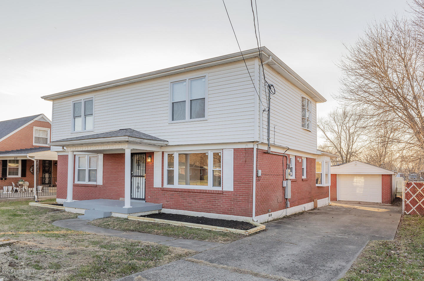 1 Car Garage, 1 Carport/Covered Patio
