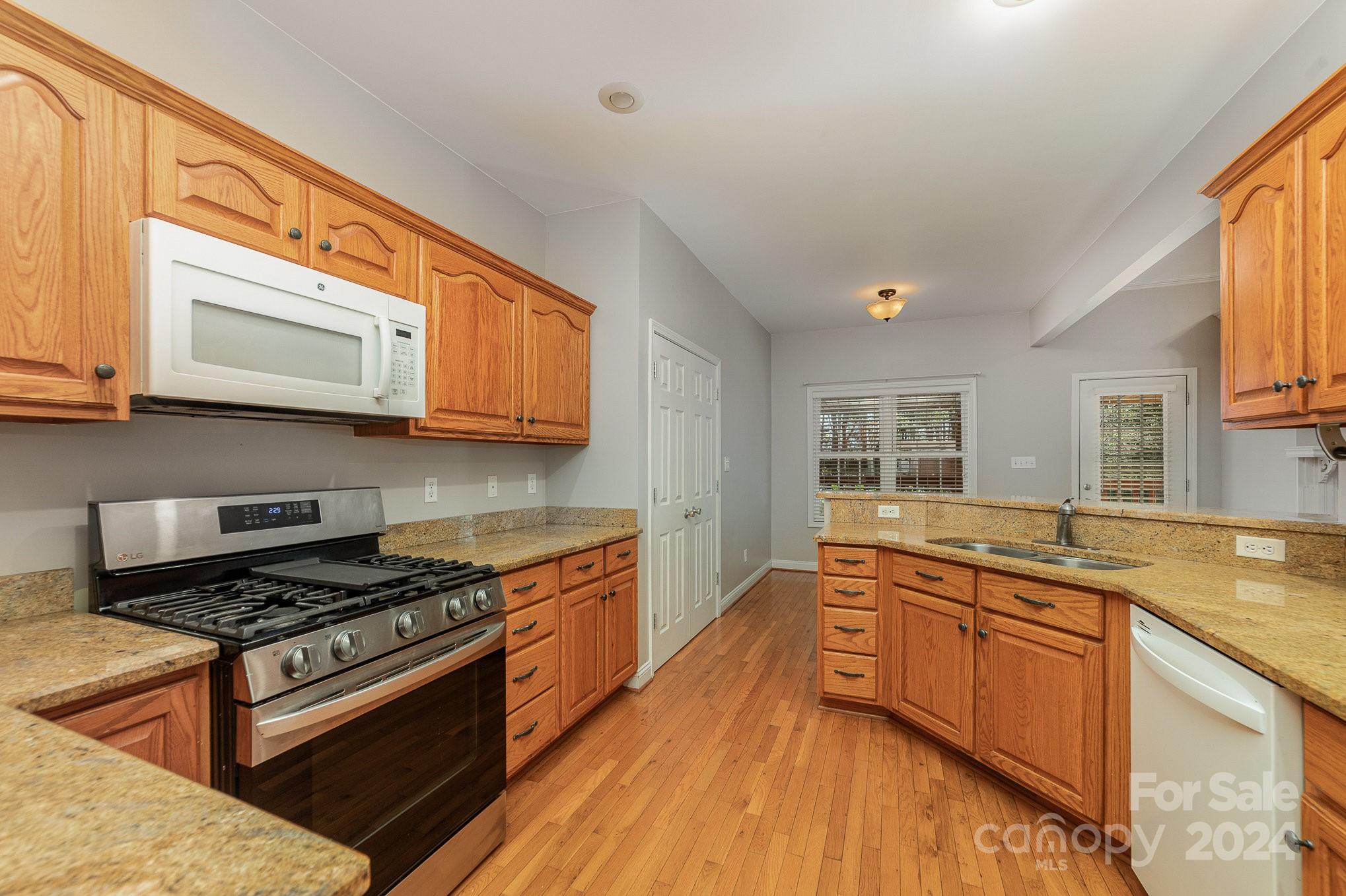 705 Flamingo Road Clover, SC 29710 - Photo 15 of 41 Gallery Image 15