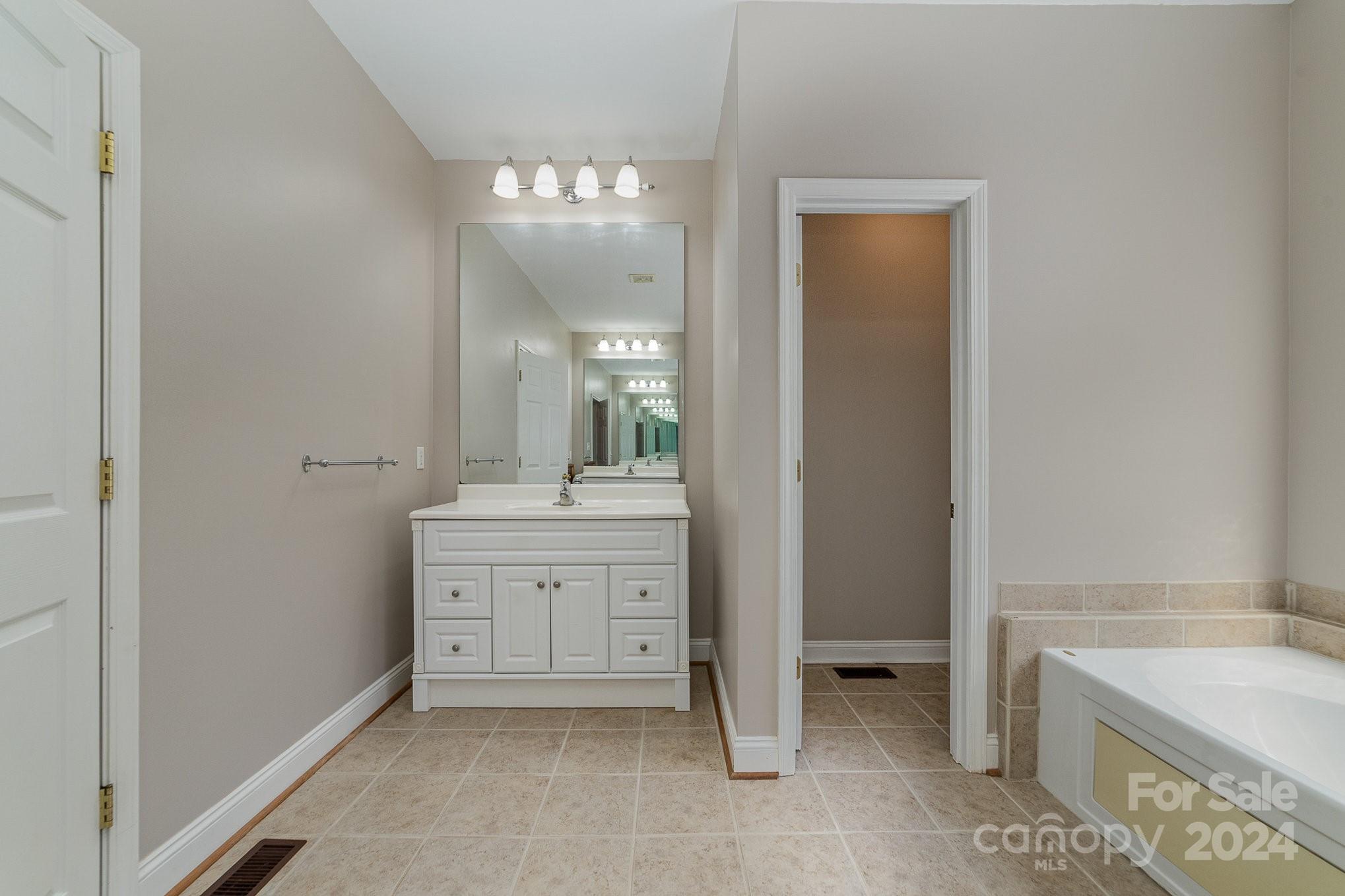 705 Flamingo Road Clover, SC 29710 - Photo 19 of 41 Gallery Image 19