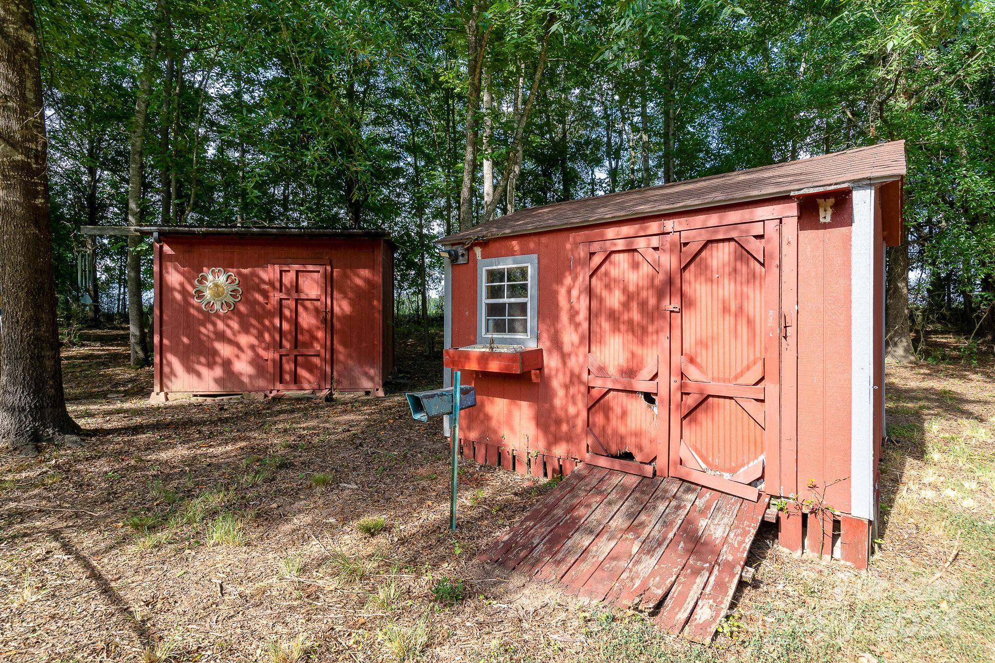705 Flamingo Road Clover, SC 29710 - Photo 33 of 41 Gallery Image 33