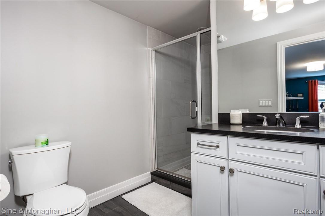 595 Ballantyne Road Grosse Pointe, MI 48236 - Photo 43 of 54 595 Ballantyne Full Bath