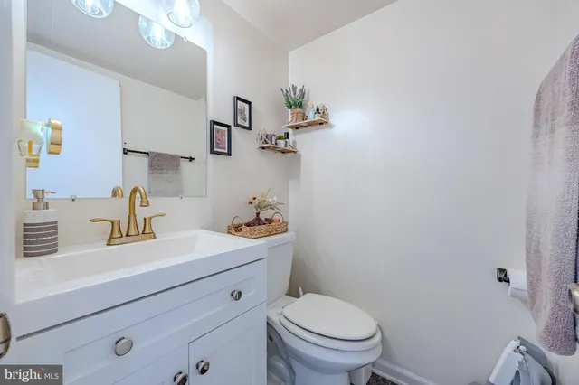 $425,000 | 14748 Endsley Turn, Woodbridge, VA 22193