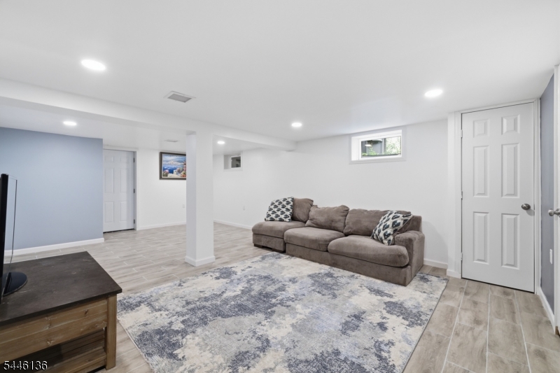 124 Rivervale Road River Vale, NJ 07675 - Photo 24 of 37