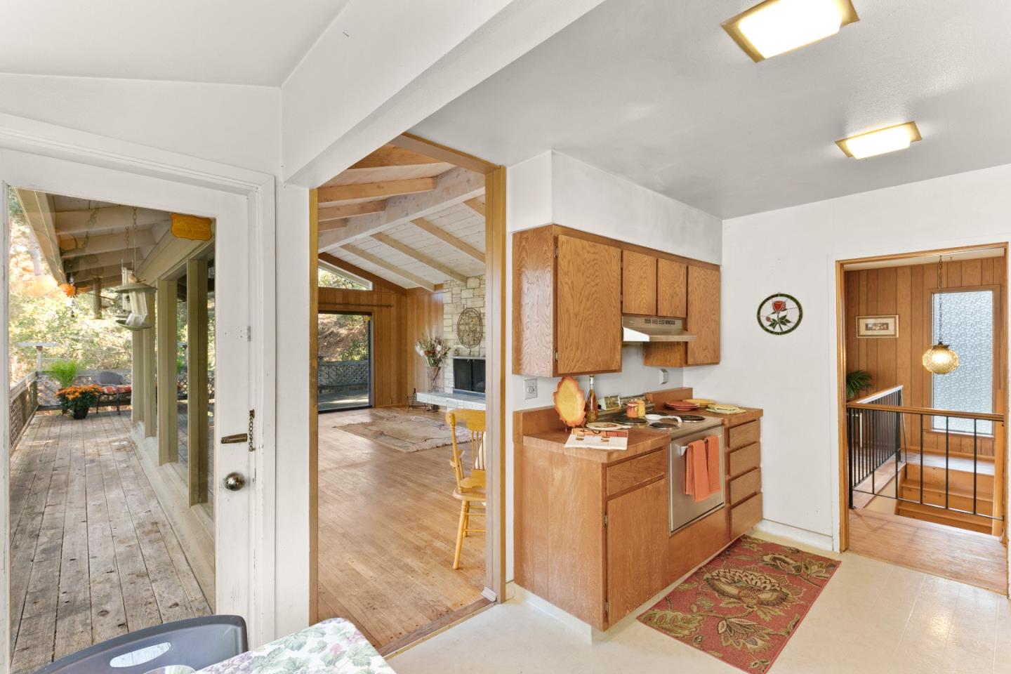 1301 Jacks Road Monterey, CA 93940 - Photo 8 of 29 Gallery Image 8