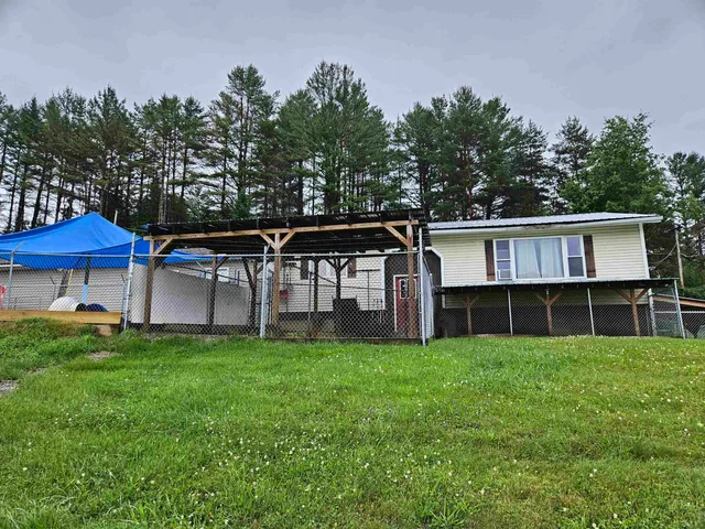 $575,000 | 738 Lynburke Road, Lyndon, VT 05851