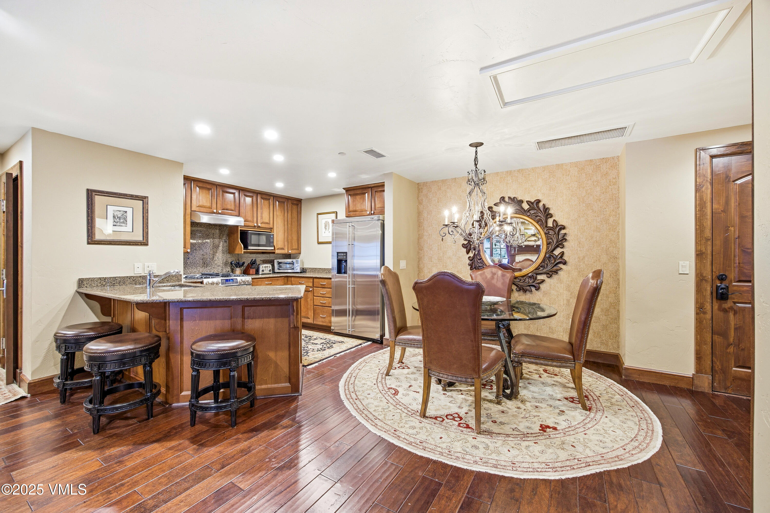 38390 Hwy 6 Avon Co 81620, Unit 311 Avon, CO 81620 - Photo 12 of 36 Dining Room to Kitchen