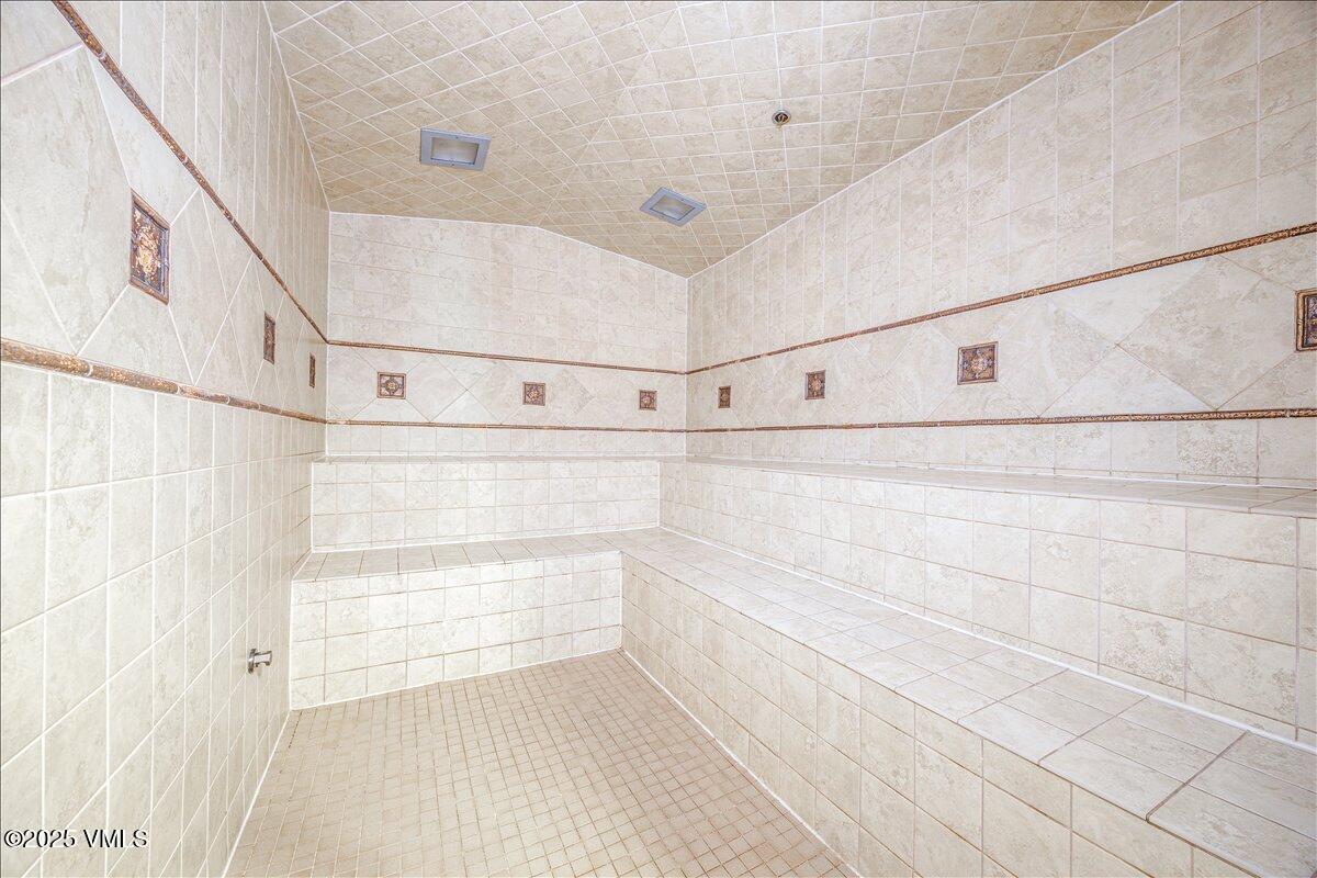 38390 Hwy 6 Avon Co 81620, Unit 311 Avon, CO 81620 - Photo 33 of 36 Steam room