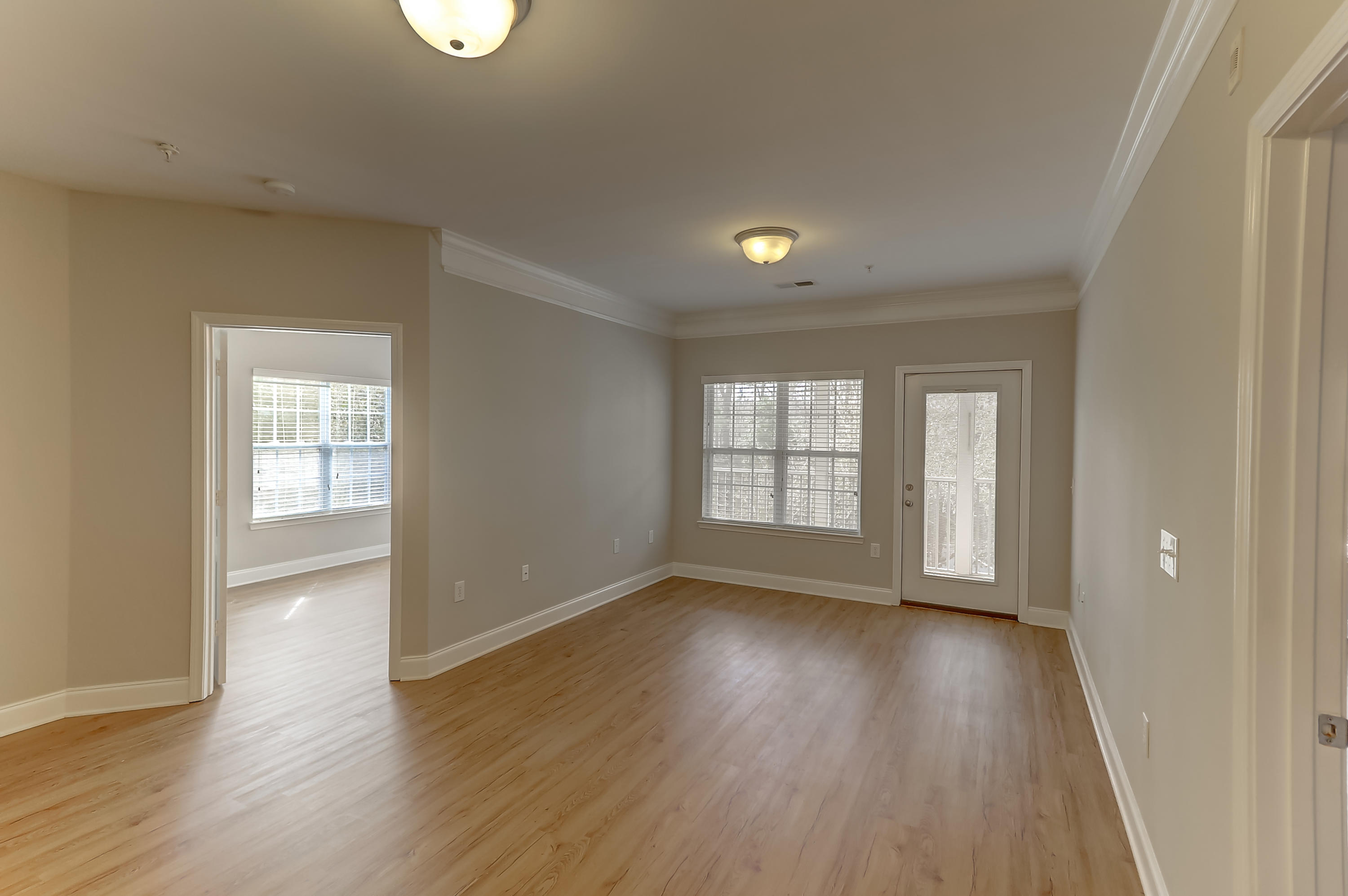 1810 Basildon Road Mount Pleasant, SC 29466 - Photo 4 of 32 Living Room