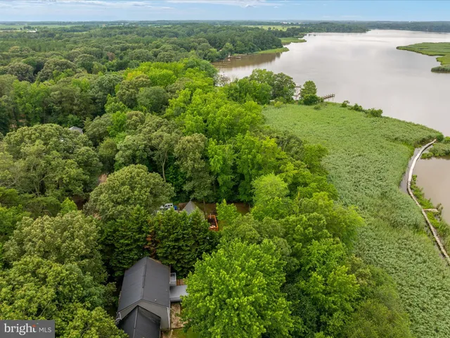 a view of a outdoor space