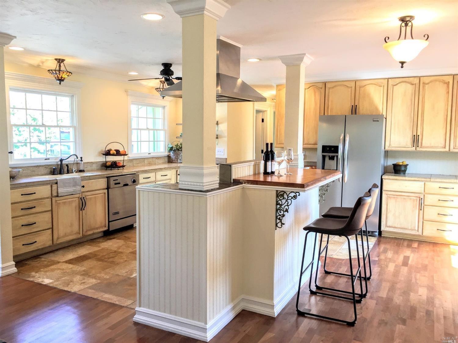 8600 Cider Springs Road Sebastopol, CA 95472 - Photo 1 of 1 This fantastic Island Kitchen is an Entertainer's Dream. Enjoy the stainless steel appliances, abundant light, big open spaces and the views out every window.