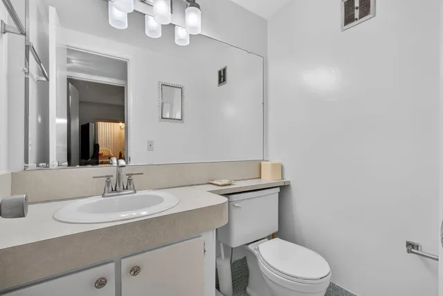 $138,950 | 52 Norwich C, West Palm Beach, FL 33417