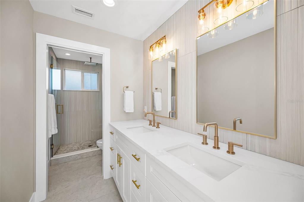 7692 132nd Way Seminole, FL 33776 - Photo 21 of 37