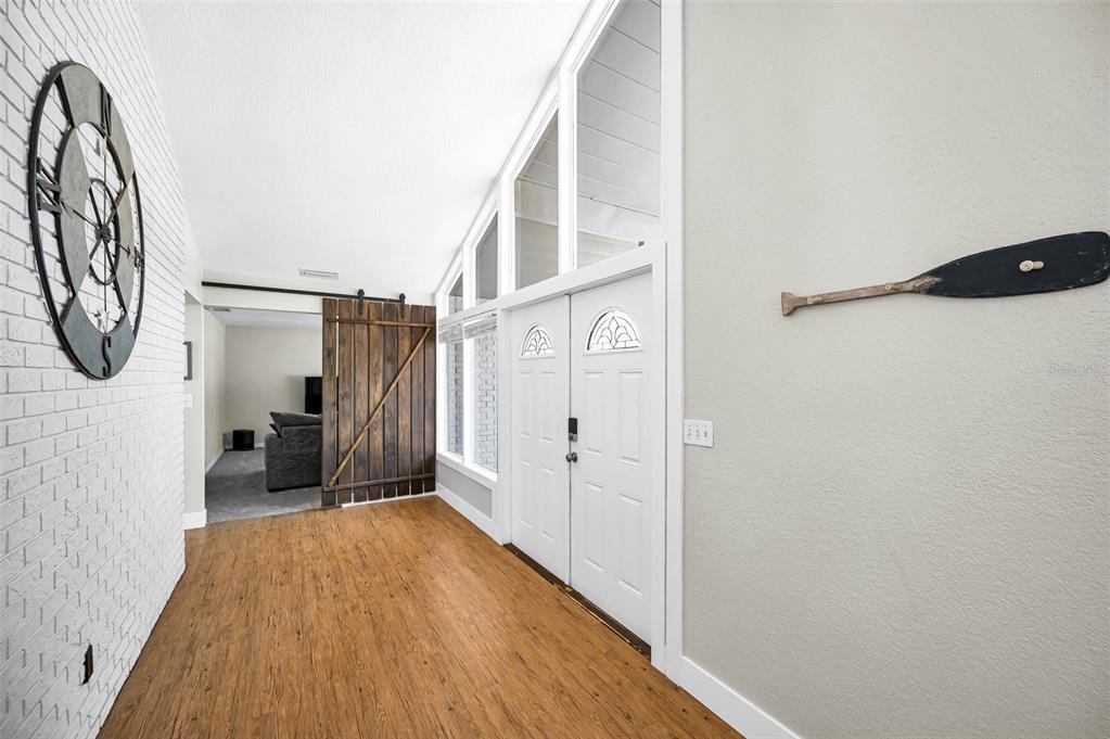 7692 132nd Way Seminole, FL 33776 - Photo 3 of 37