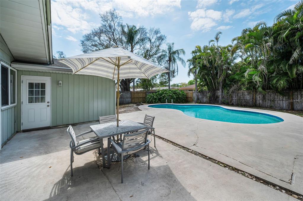 7692 132nd Way Seminole, FL 33776 - Photo 35 of 37