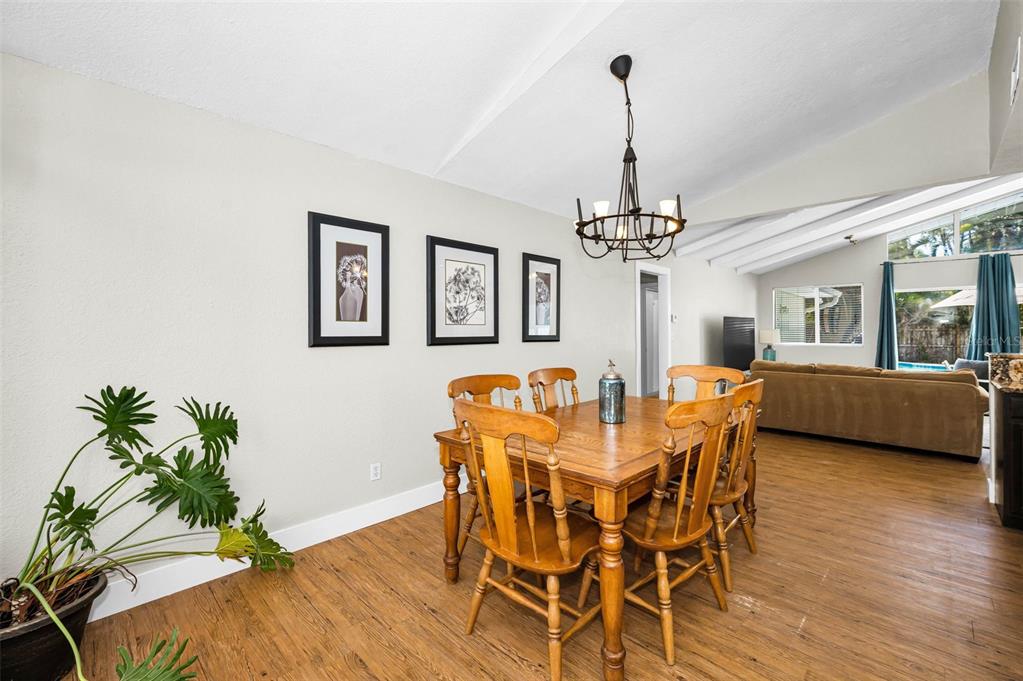 7692 132nd Way Seminole, FL 33776 - Photo 6 of 37