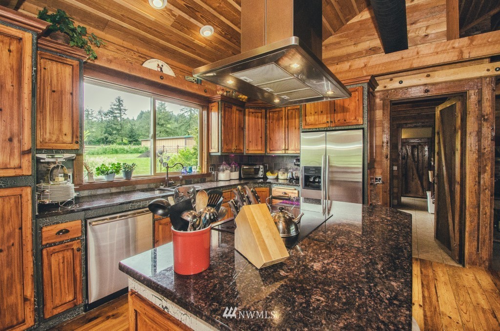 2141-14 Wildwood Road Curtis, WA 98538 - Photo 10 of 23