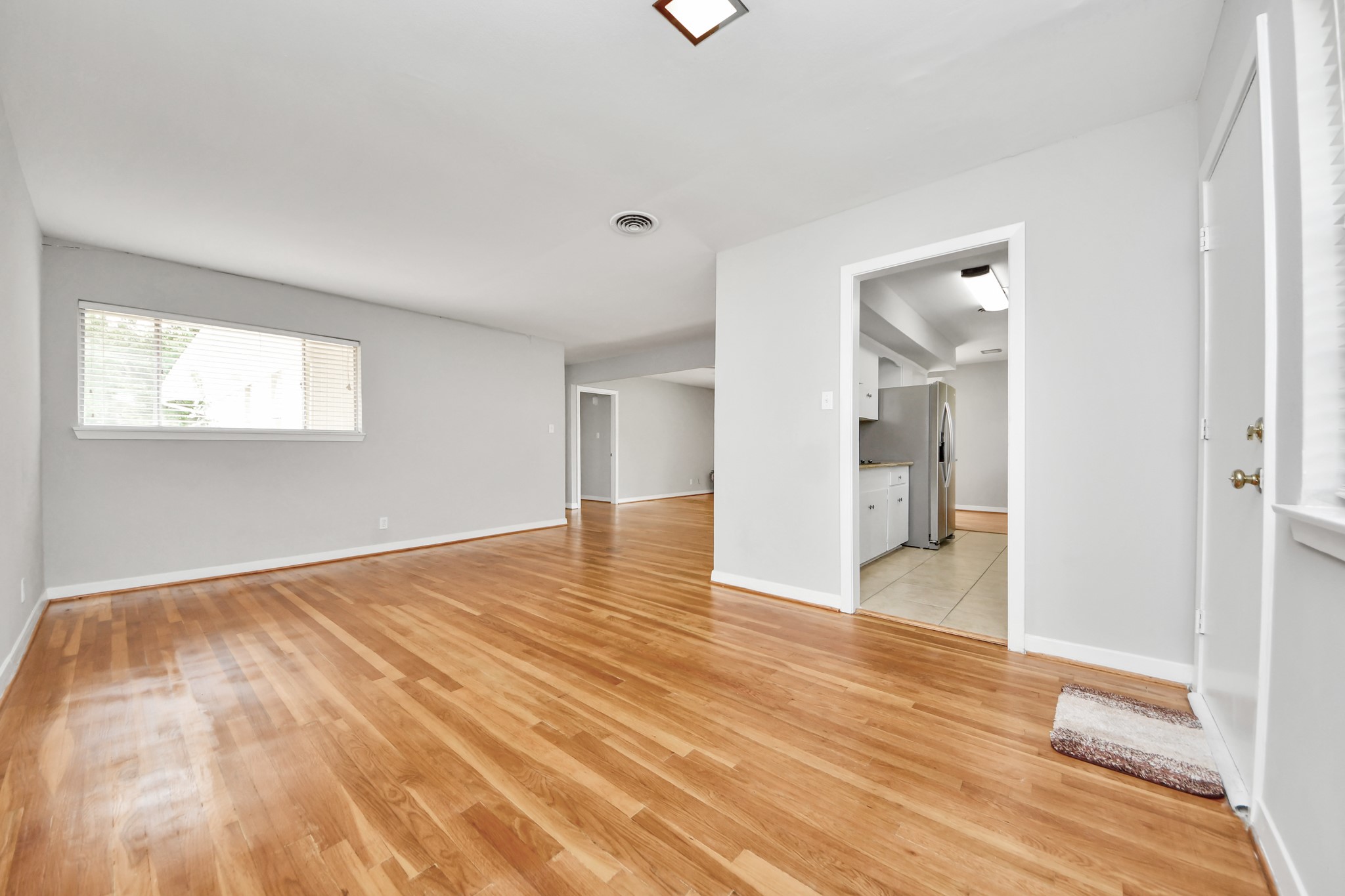 1923 Springrock Lane Houston, TX 77080 - Photo 12 of 46
