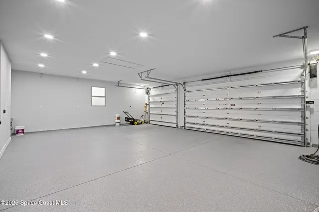 $900,000 | 152 Indian Creek Road, Oak Hill, FL 32759