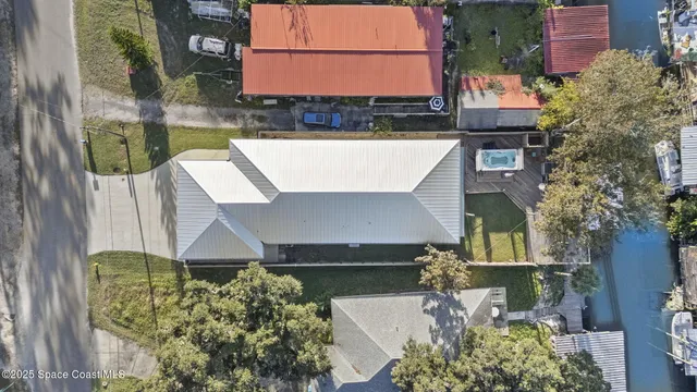 $900,000 | 152 Indian Creek Road, Oak Hill, FL 32759