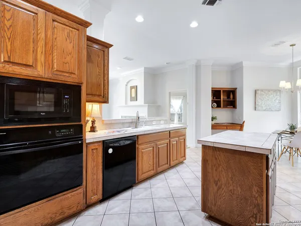 $3,400 | 26 Silverhorn Drive, San Antonio, TX 78216