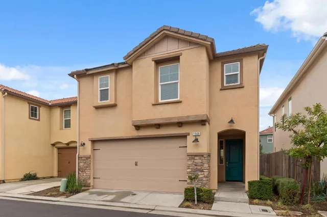 $414,900 | 1568 Lambourn Way, Clovis, CA 93619