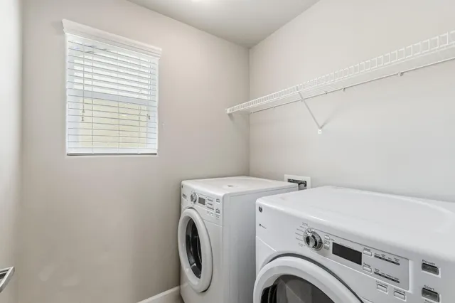 $414,900 | 1568 Lambourn Way, Clovis, CA 93619