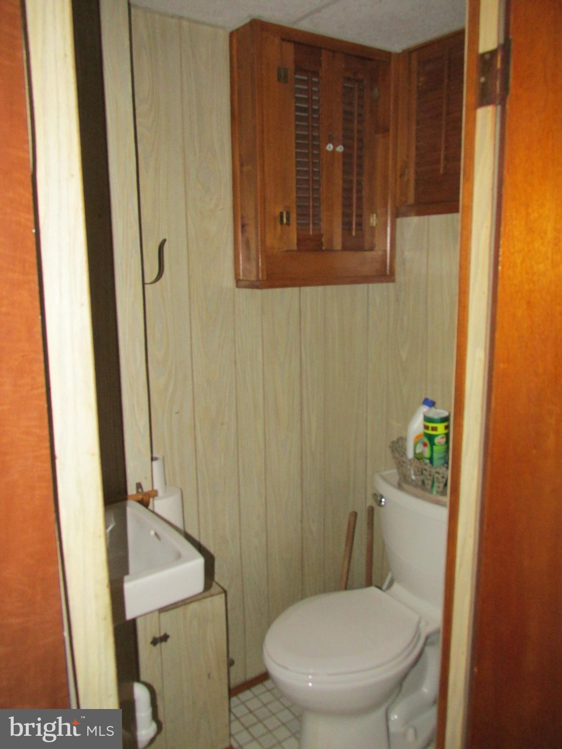 2331 Searles Road Baltimore, MD 21222 - Photo 20 of 30 Half bath
