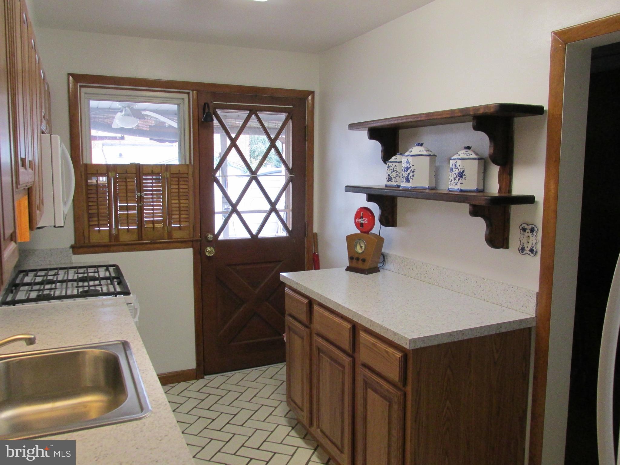 2331 Searles Road Baltimore, MD 21222 - Photo 7 of 30 Kitchen