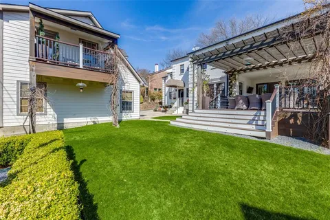 $2,699,000 | 6908 Lakeshore Drive, Dallas, TX 75214