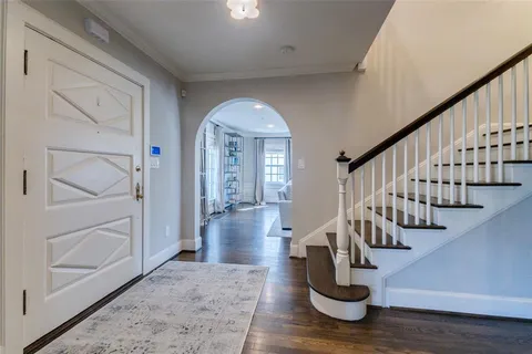 $2,699,000 | 6908 Lakeshore Drive, Dallas, TX 75214