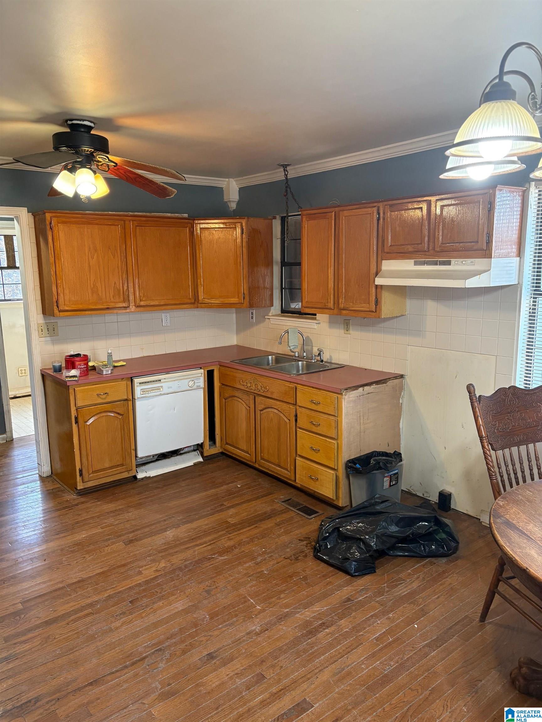 340 Valley View Drive Oneonta, AL 35121 - Photo 8 of 9