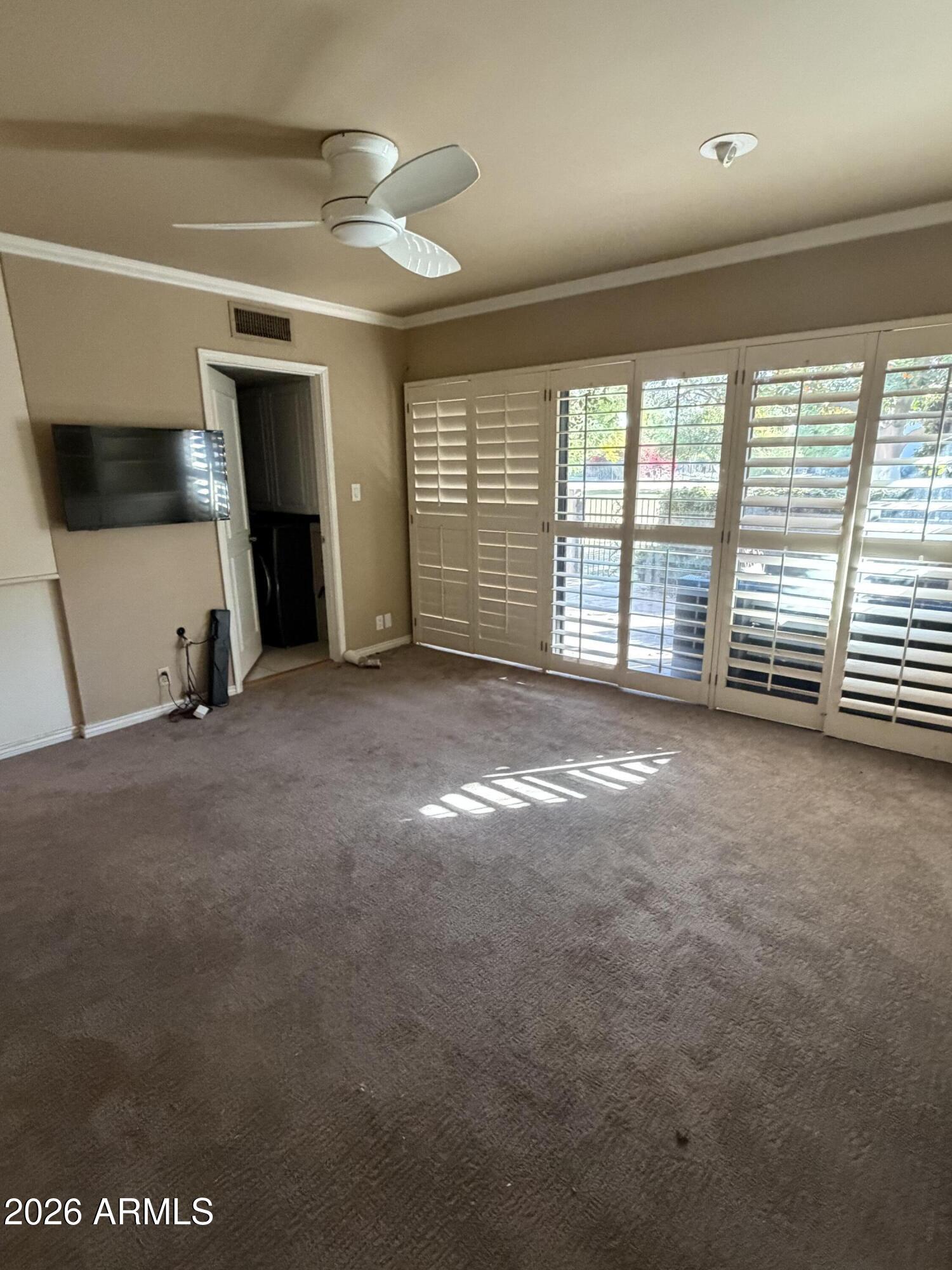 5658 North Scottsdale Road Paradise Valley, AZ 85253 - Photo 5 of 11 IMG_2038