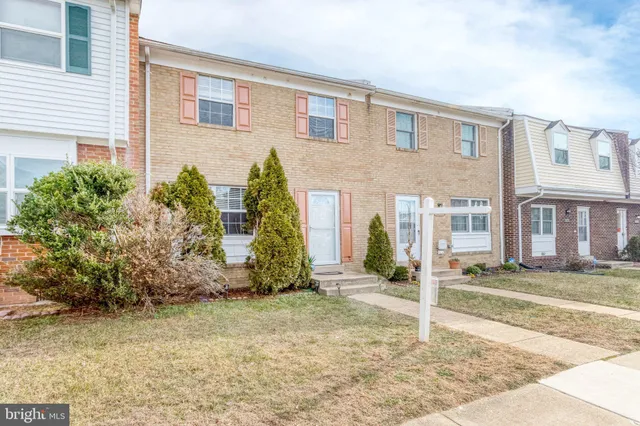 $349,999 | 1856 Fort Pulaski Court, Dumfries, VA 22026