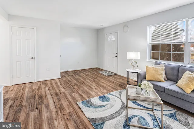 $349,999 | 1856 Fort Pulaski Court, Dumfries, VA 22026