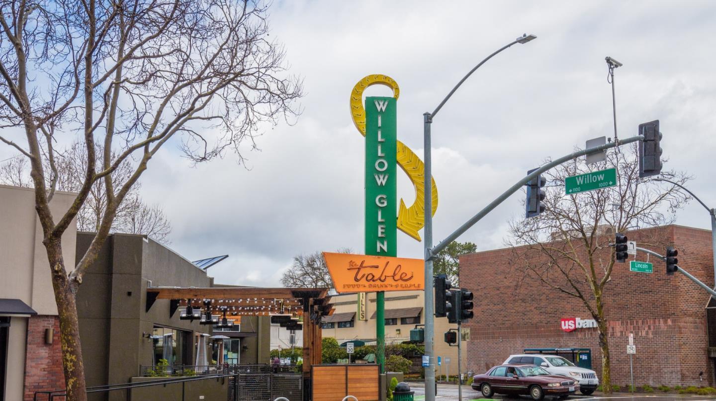 274 Stonegate Circle San Jose, CA 95110 - Photo 20 of 20 a front view of a building with parking area