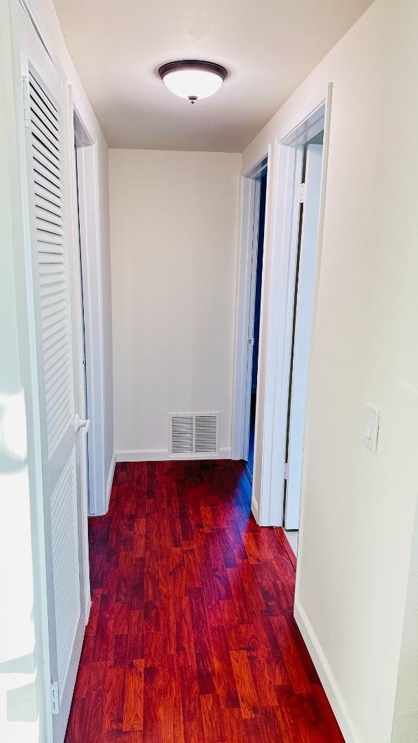 274 Stonegate Circle San Jose, CA 95110 - Photo 6 of 20 wooden floor in an empty room