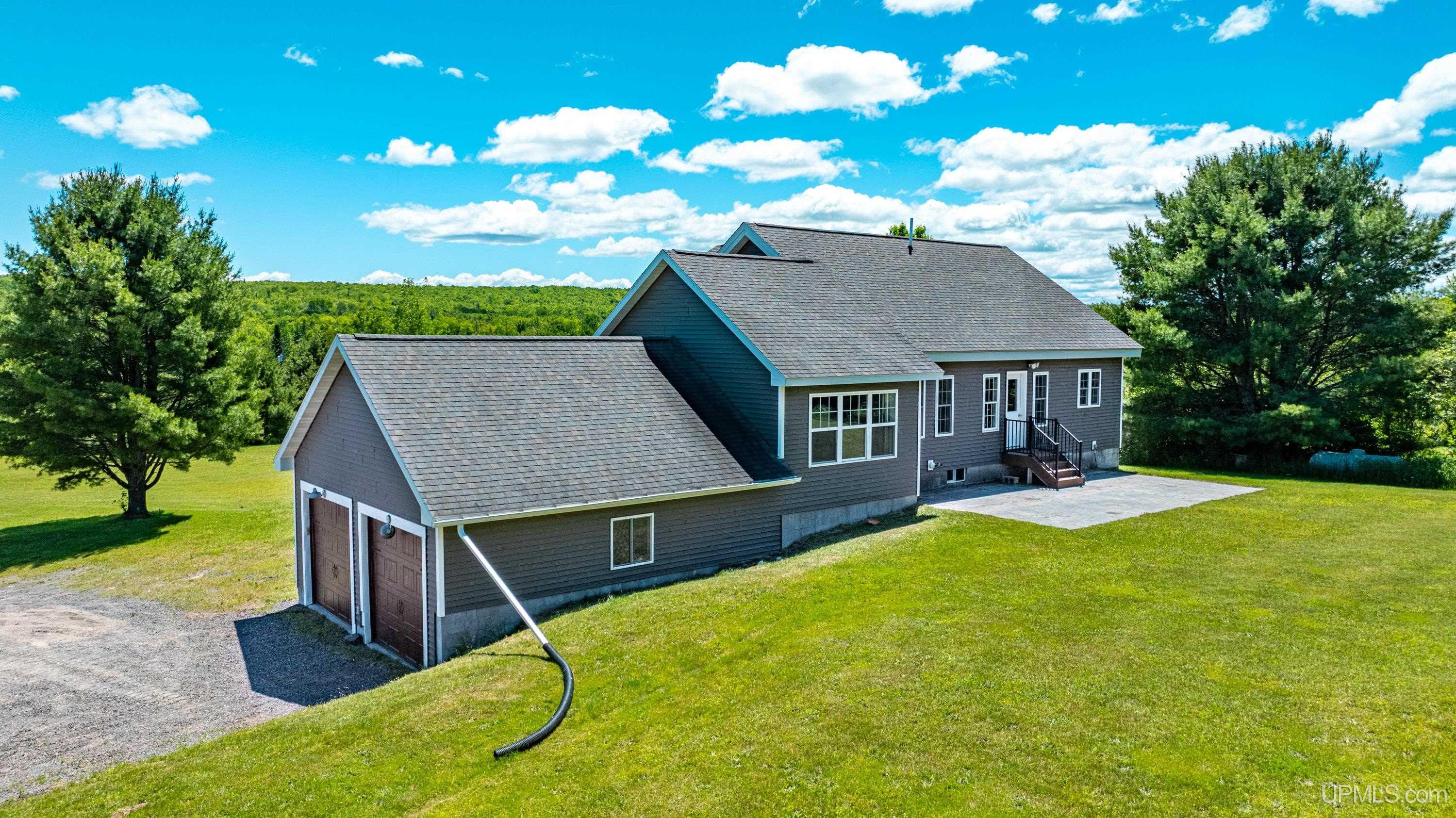 39445 Lower Worham Road Chassell, MI 49916 - Photo 4 of 58