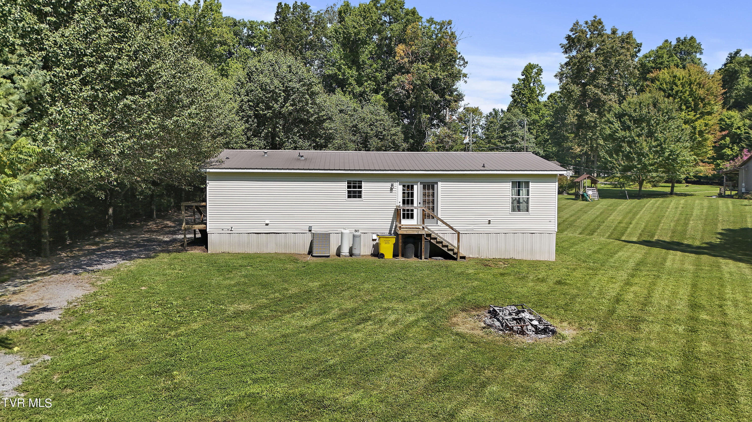 249 Shipley Road Church Hill, TN 37642 - Photo 35 of 44 DJI_20240825115431_0911_D_1