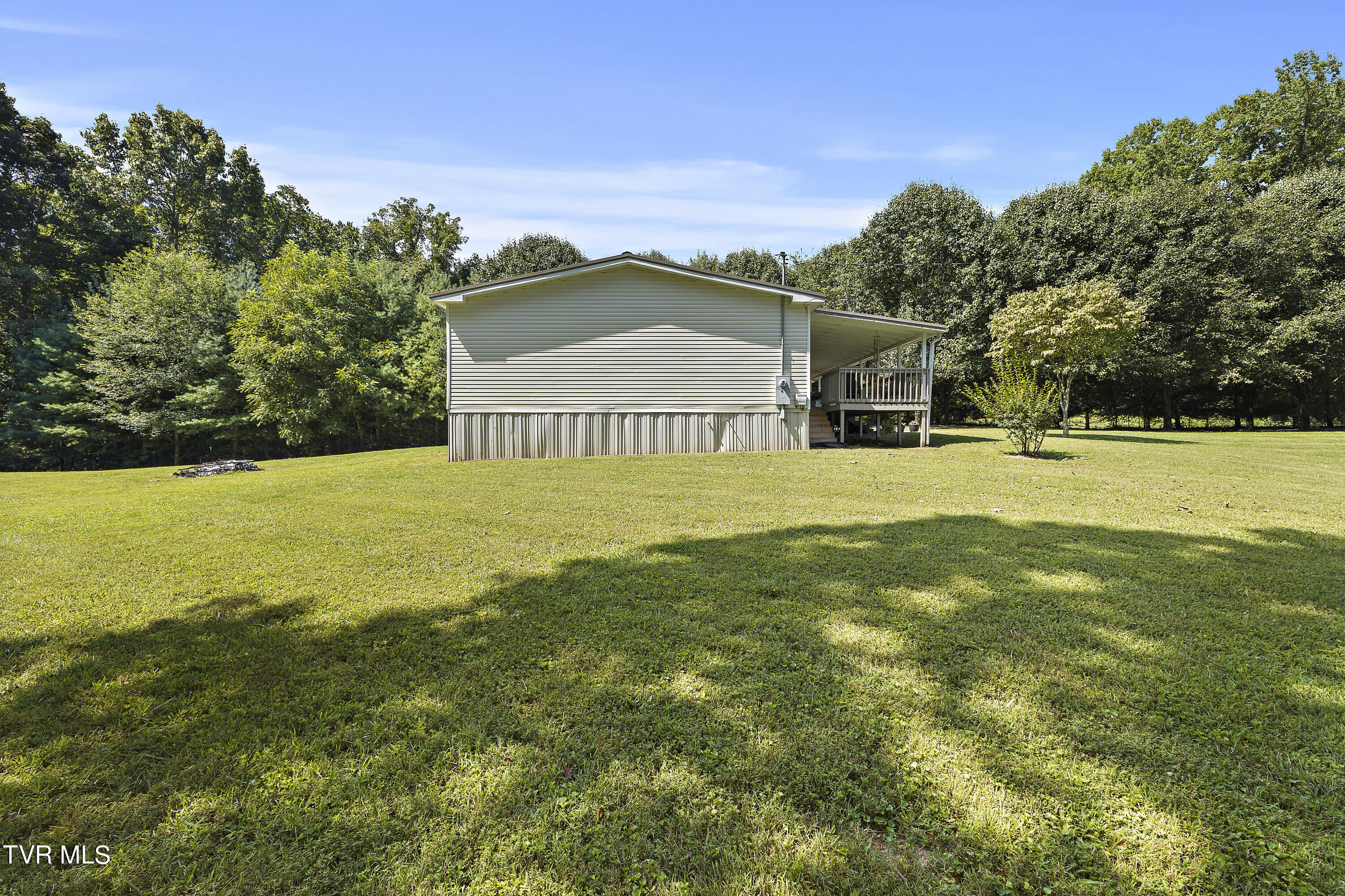 249 Shipley Road Church Hill, TN 37642 - Photo 5 of 44 128A0642