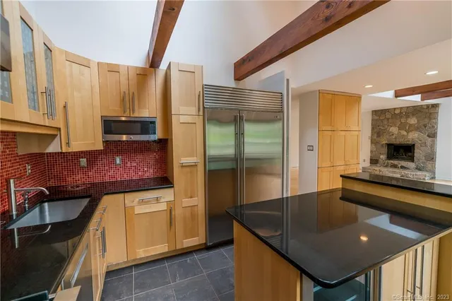 $9,850 | 17 Ferry Lane, Westport, CT 06880